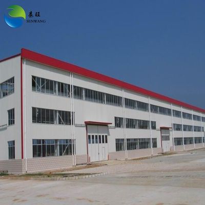 ライブロード 0.5KNm2 Steel Structure Workshop Incorporating Optional Lighting System and Color Steel Panels Wallmaterial for Commercial ストール構造ワークショップは 商業用壁材として 設計されています