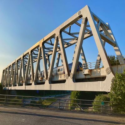 角鋼 膝ブラシ 鋼筋構造 橋 安定度向上 調整可能
