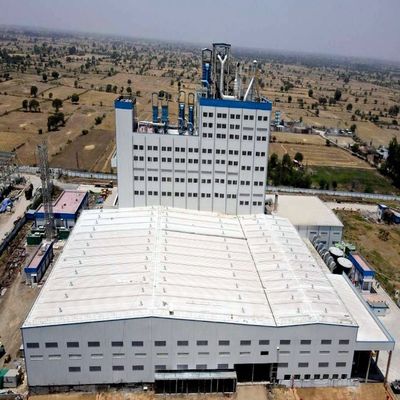 防風亜鉛メッキまたは塗装鋼構造倉庫、広大なスパン鋼フレーム建築