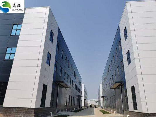 広々とした空間の格納庫 プレハブ 広スパン 鉄骨構造 倉庫 耐久性のあるQ235Bグレード