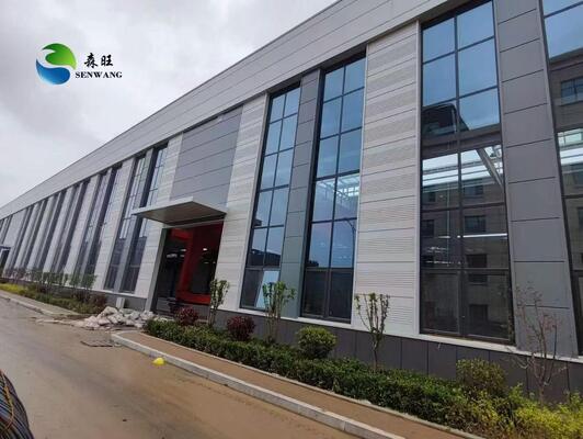 50年寿命の耐久性のある鉄骨構造倉庫、AWS D1.1溶接規格、PVC雨どい